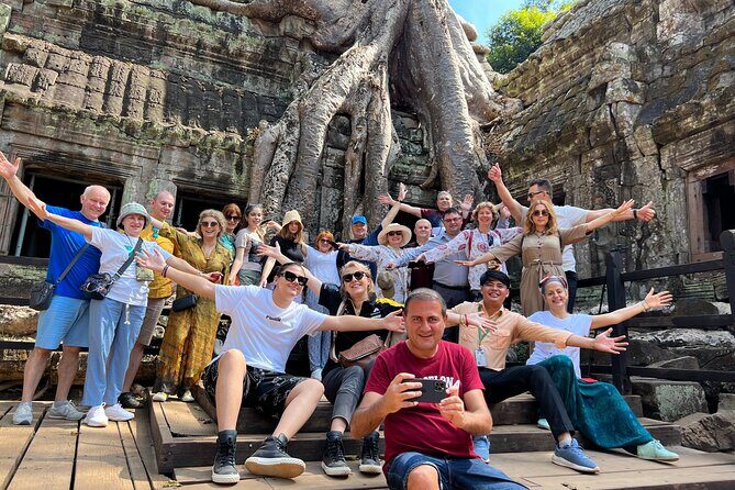 Angkor Wat Small Group Tour and Sunset with Lunch Included - Terrace of the Elephants: a strategic viewpoint inside Angkor Thom