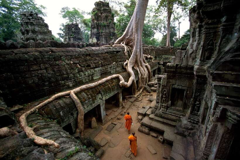 Angkor Wat: Small-Group Tour with Balloon Ride and Lunch - Price and value: $111 plus entry fees, with lunch and guidance included