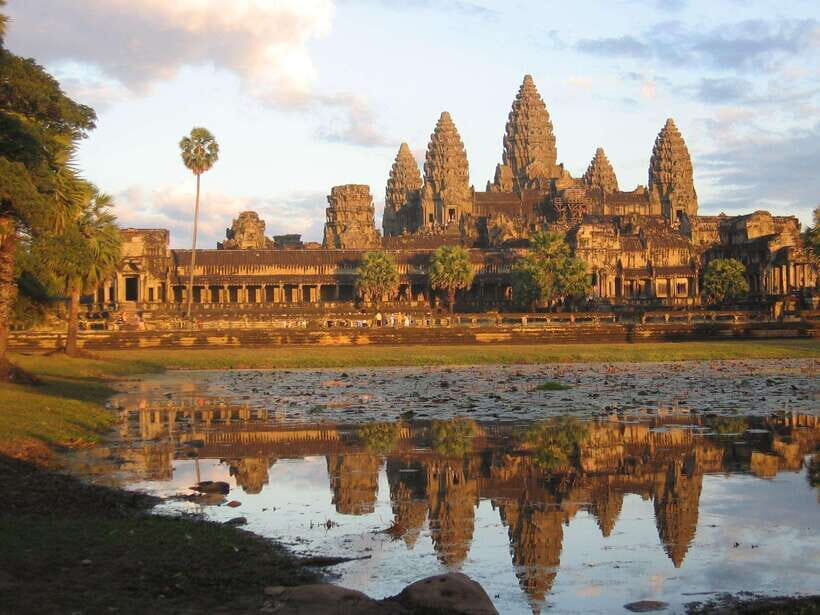 Angkor Wat: Small-Group Tour with Balloon Ride and Lunch - Angkor Wat: the carved “why” behind the world-famous temple