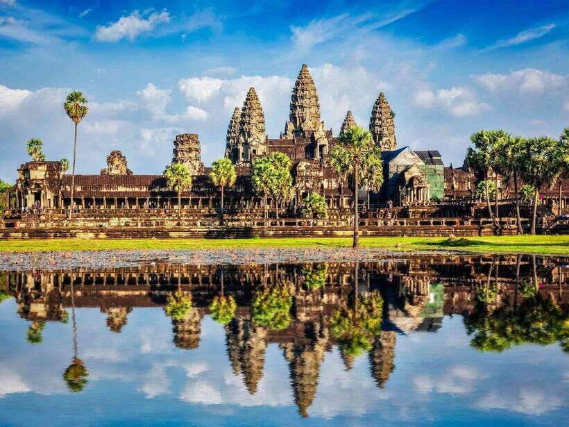 Angkor Wat Small Tour With Private Tuk Tuk - Why a small-cycle private tuk-tuk day feels efficient