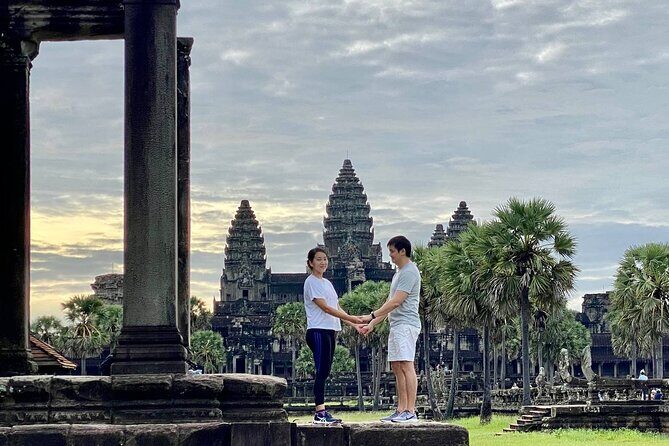 Angkor Wat Sunrise & 3 Main Temples with Breakfast – Small Group - Guides That Make the Stone Make Sense