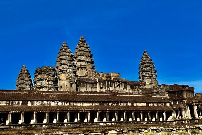 Angkor Wat Sunrise and Angkor Thom Sunset Tour - The mid-day hotel break is not a luxury here