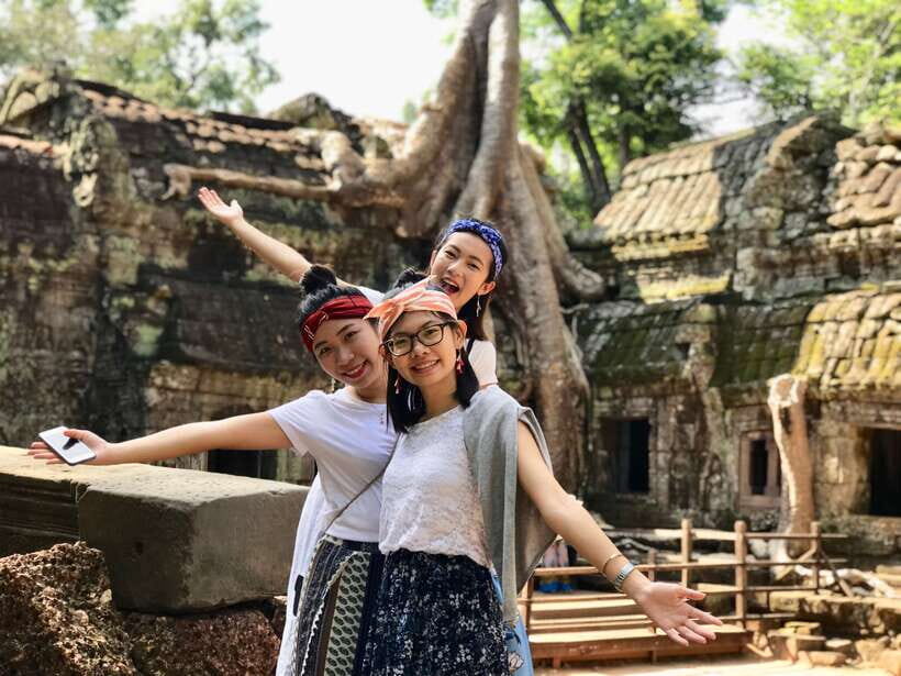 Angkor Wat Sunrise, Banteay Srei, Bayon & Ta Prohm Temple - Pre Rup temple area: the mountain-temple vibe with big towers