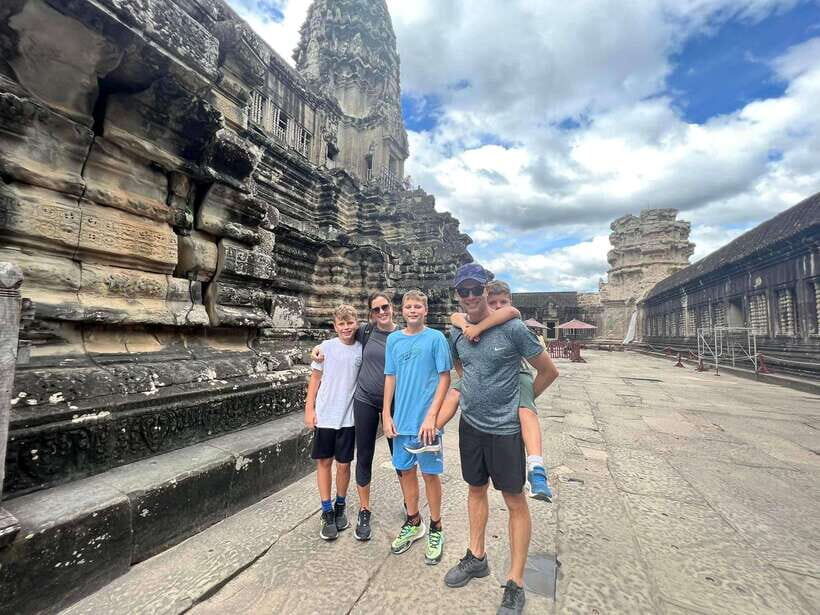 Angkor Wat Sunrise Bike Tour With Lunch Included - Ta Prohm’s Tree-Temple Look and the Srah Srang Lunch Break