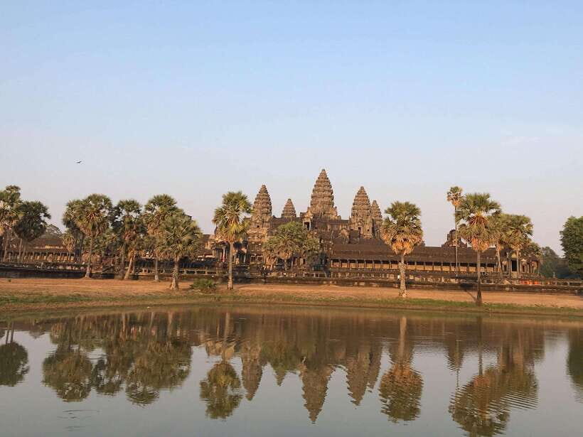 Angkor Wat Sunrise by Vintage Jeep – Private Tour - Dress, timing, and what to pack for this dawn-to-morning pace