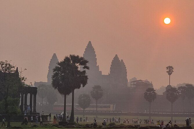 Angkor Wat Sunrise & Highlight The Most Iconic Temple - Stop 1: Angkor Wat at Sunrise and Why Timing Matters