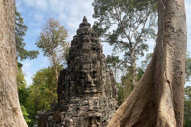 Angkor Wat Sunrise & Highlight The Most Iconic Temple - Bayon and the Angkor Thom Area: Faces, Reliefs, and Daily Life