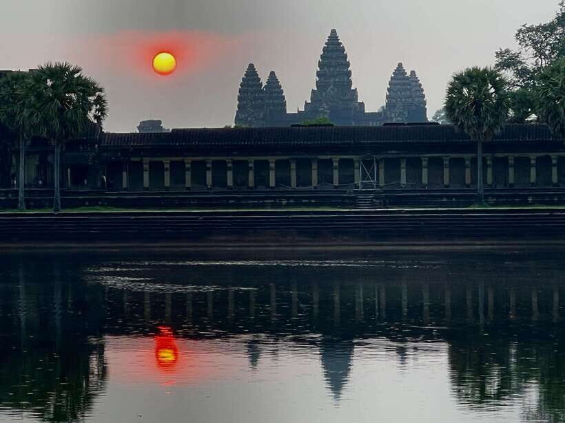 Angkor Wat Sunrise Private Full Day Tour - Baphuon to Bayon: carvings, faces, and a final big photo moment