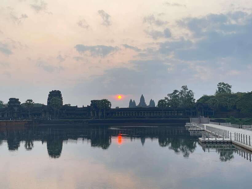Angkor Wat Sunrise Private Full Day Tour - Heat, shoes, and the temple rules you’ll want to follow