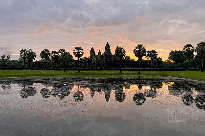 Angkor Wat Sunrise Private Tour via Tuk Tuk from Siem Reap - Timing, pace, and who should book this