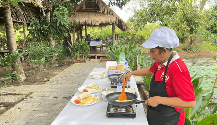 Angkor Wat Sunrise Private Tuk-Tuk Guided Tour - Into Angkor Thom: the Ancient Gate and Bayon faces