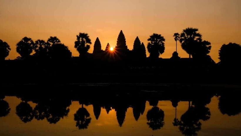 Angkor Wat: Sunrise: Ta Prohm and Bayon Temple Tour - Should you book this Angkor Wat sunrise tour?