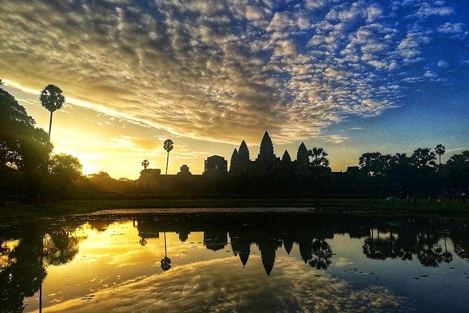 Angkor Wat Sunrise tour with Small - Group and Guide tours - What to wear at the temples (and why your outfit matters)