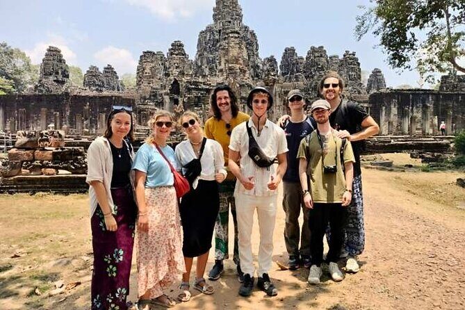 Angkor Wat Sunset Small Group Tour with Lunch Included - Guides Make or Break It: What You’ll Get From the Storytelling