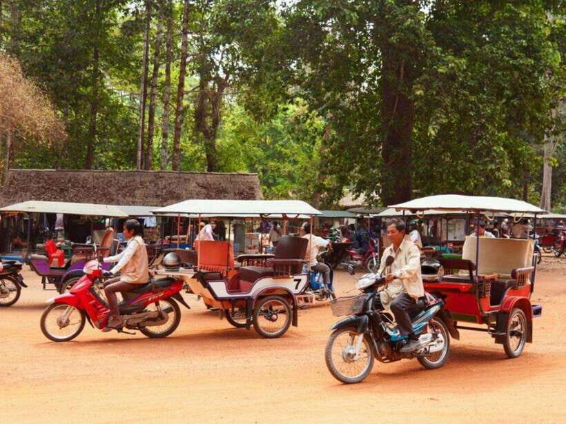 Angkor Wat Tour by Tuk-Tuk with English Speaking Driver - Angkor Wat at Sunrise: Timing and Views That Matter