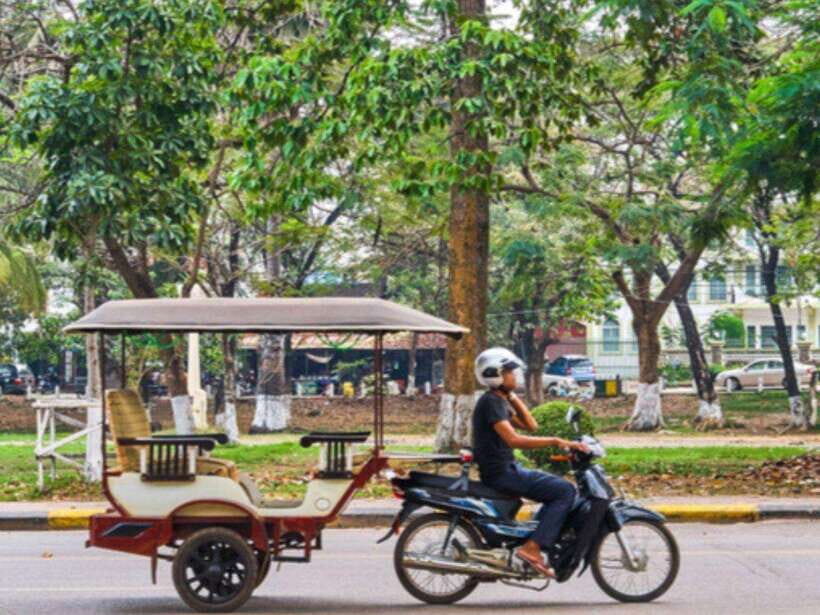 Angkor Wat Tour by Tuk-Tuk with English Speaking Driver - Pickup in Siem Reap: How the Day Starts Smoothly