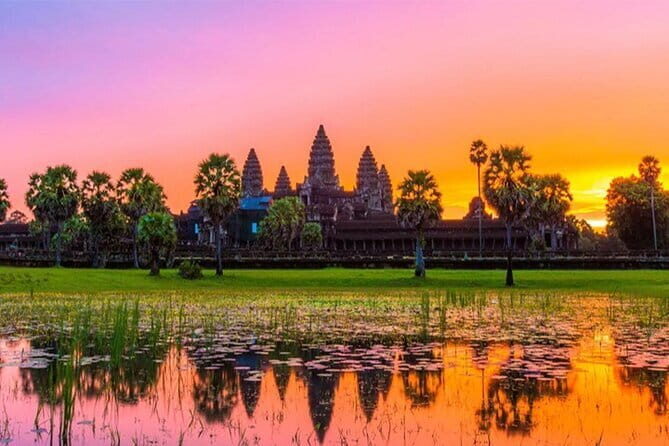 Angkor Wat Tour deutsch - Sonnenaufgang | Private Führung - Ta Prohm’s Jungle Temple: Why 1 Hour Here Feels Like a Movie Scene