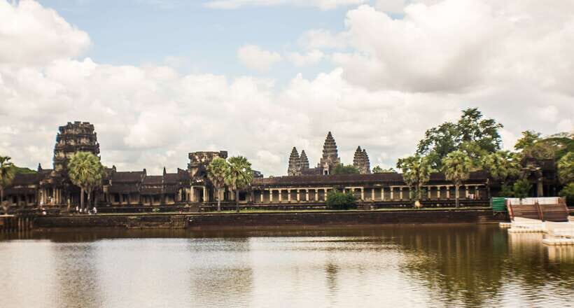Angkor Wat: Tuk Tuk and Walking Tour - Guides Matter: Why This Tour’s English Explanations Get Praise