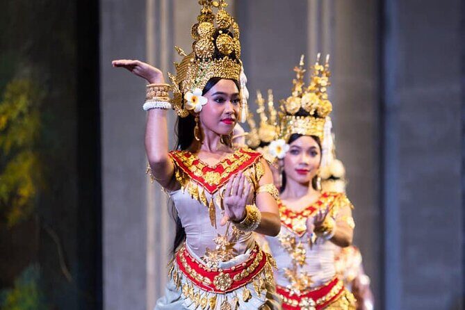Apsara Dance Show with Buffet Dinner and Transportation Included - Buffet dinner in the same evening: choices, pacing, and comfort