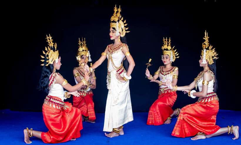Apsara Dance Show with Dinner by Tuk-Tuk Roundtrip Transfer - Price and timing: is $19 good value for Siem Reap nights?
