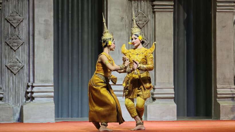 Apsara Theater Performance include dinner & Hotel pick up - Your 2.5-hour evening, from pickup to drop-off
