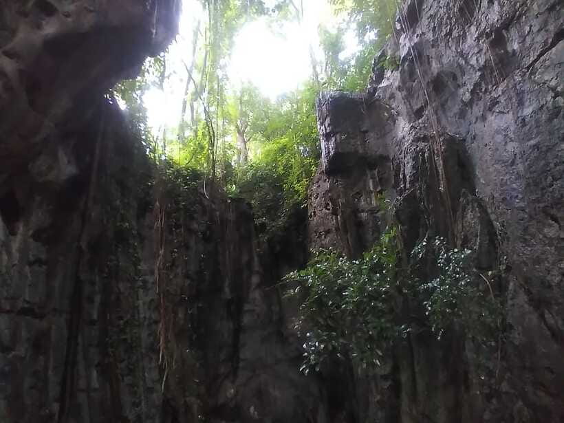 Bamboo train. Phnom Sampove cave. Bat cave and Banan Temple - Banan Temple: Quiet Time Between Big-Wow Moments