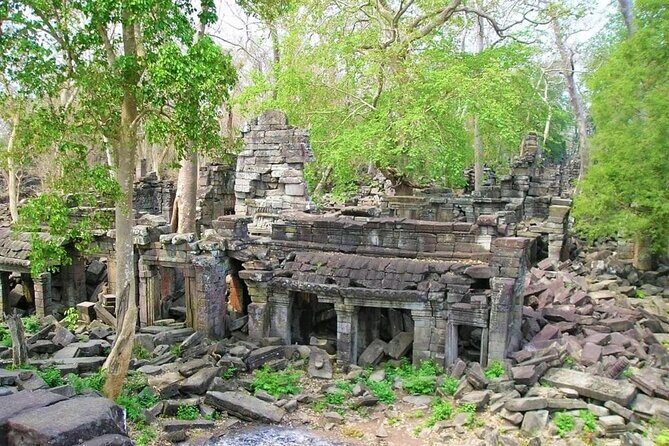 Banteay Chhmar Temple & Silk Farm Private Day Trip from Siem Reap - West Baray and Svay Romiet Pagoda: Khmer Engineering Meets Local Respect