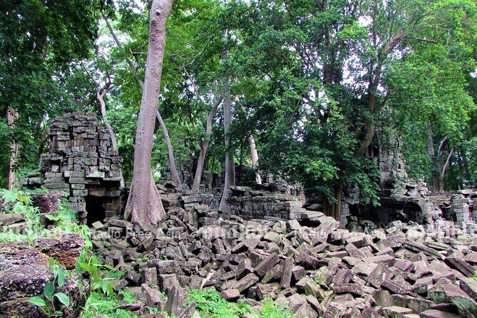 Banteay Chhmar Temple & Silk Farm Private Day Trip from Siem Reap - Guide and Vehicle Setup: Private, Air-Conditioned, and Easy to Follow