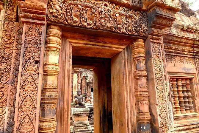 Banteay Srei and Big Tour from Siem Reap Small-Group - Getting picked up in Siem Reap without losing your morning