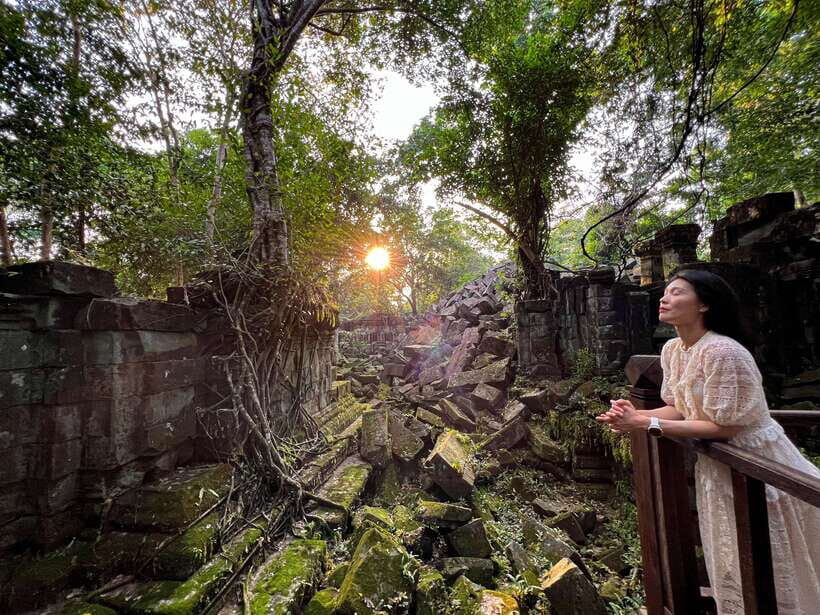 Banteay Srei, Beng Mealea & Koh Ker Small-Group Tour - Koh Ker Group: Prasat Thom and the Quiet Power of Distance