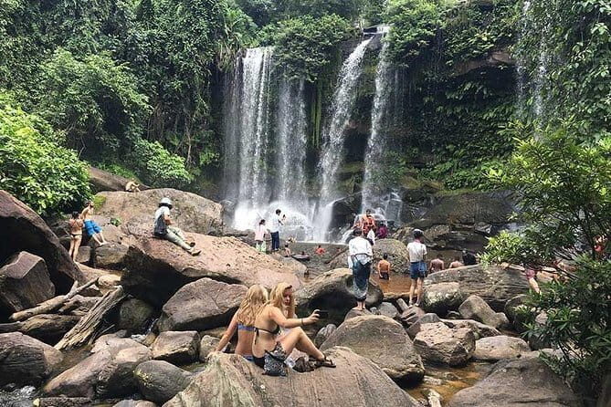 Banteay Srei Temple and Kompong Phluk Village Private Tour - Timing, comfort, and photo strategy that actually works