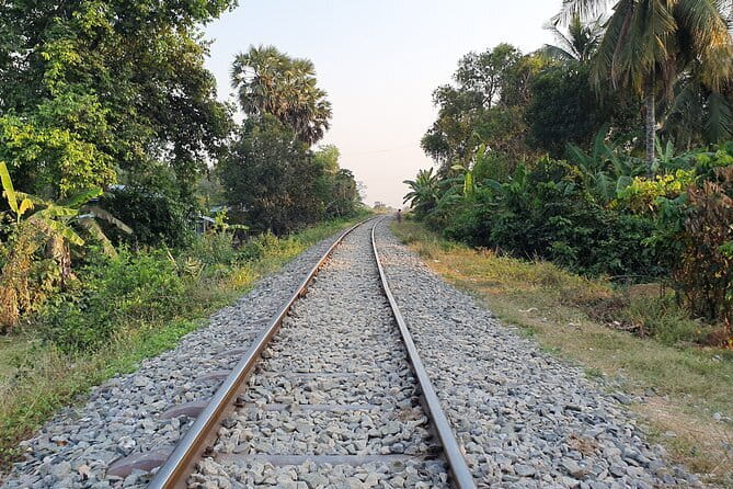 Battambang City and Country side Full day Tour - Battambang’s French colonial buildings and the real market stop
