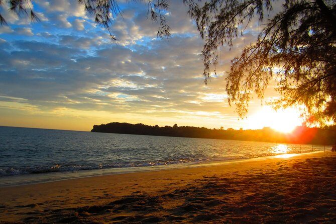 Best of Sihanoukville City Tour from Cruise Port - Wat Krom: hilltop temple views without an all-day commitment