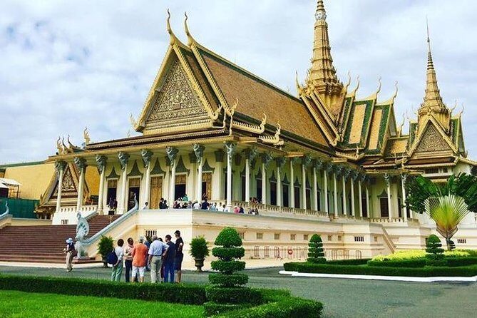 Cambodia 7 Days Private Tour from Angkor Temples to Coastline - Day 1 in Siem Reap: land, check in, and don’t waste the first evening