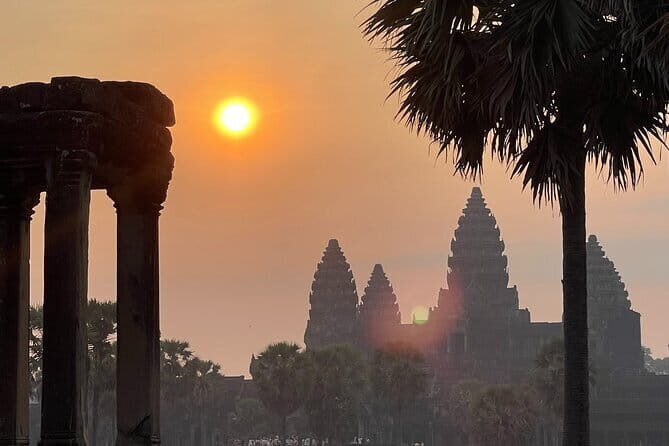 Cambodia Private Taxi - Siem Reap & Angkor Wat Temple Area Tour - A Siem Reap private taxi that actually matches how you travel