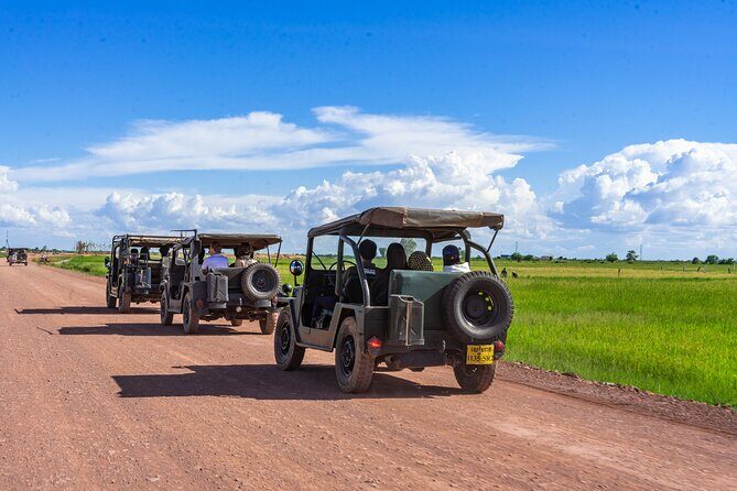 Countryside Sunset Jeep Tour with Drinks included - A 4-hour jeep detour into Siem Reap countryside