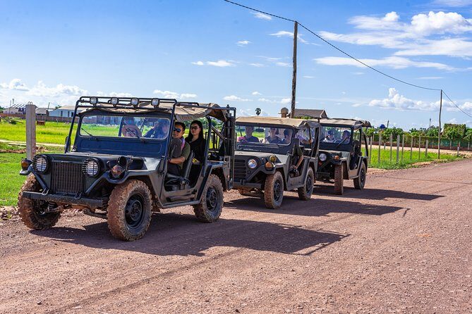 Countryside Sunset Jeep Tour with Drinks included - Phnom Krom rice fields at sunset: photos, calm views, and a drink in hand