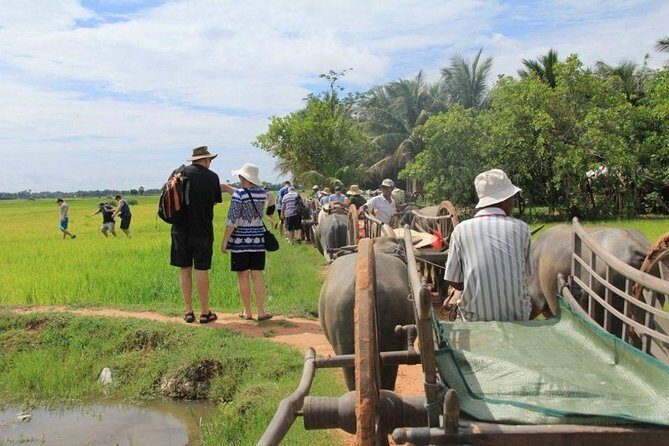 Day in a Life Authentic Village Experience in Siem Reap - Hands-on work you’ll actually do: rice, thatch, vegetables, and more