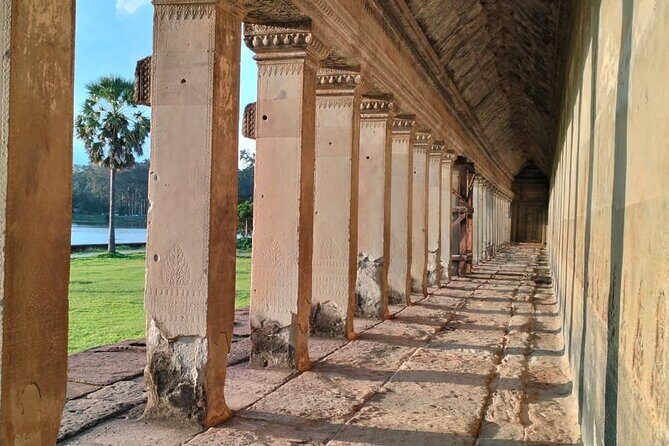 Day trip Phnom Penh to Siem Reap & Return back - Banteay Kdei and lunch: the calmer closer that helps the day end well