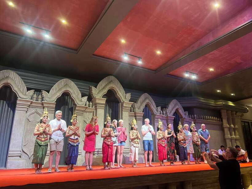 Dinner Show Apsara Dance, Pickup round trip included - Tips to make your night smoother