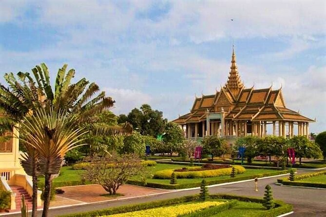 Discover Cambodia 8 Days from Siem Reap to Koh Trong -Phnom Penh - Koh Trong Island: Biking a Car-Free 7 km Mekong Strip