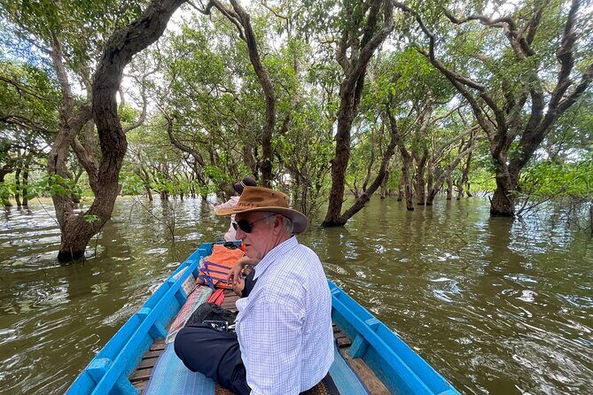Experience Tranquility: Kampong Phluk Floating Villages Tours - Guides who keep it fun: Mr. John and Mr. Pich’s style