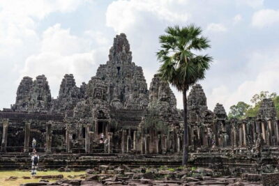 Explore Angkor Sunrise Spectacle a Full Day Temples Tour - Angkor Wat for sunrise: what you’ll do in the first 3 hours