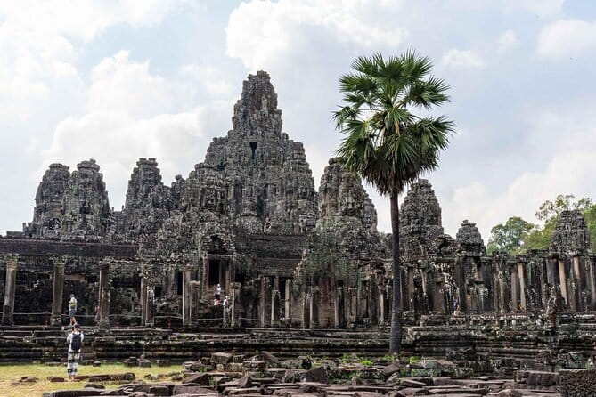 Explore Angkor Sunrise Spectacle a Full Day Temples Tour - Angkor Wat for sunrise: what you’ll do in the first 3 hours