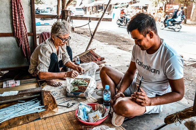 Explore Battambang full day tour by Tuk Tuk (start from 9am-6:30pm) - Wat Samrong Knong: a 300-year-old temple with a heavy past