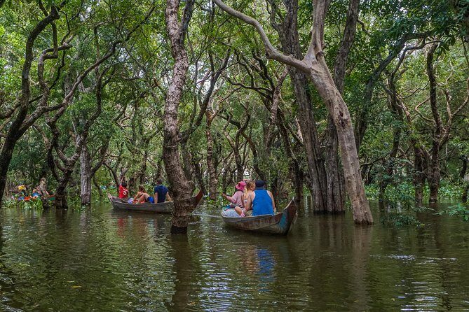 Explore The Kampong Pluk Floating Village - Tonle Sap Lake and the logic behind stilt villages