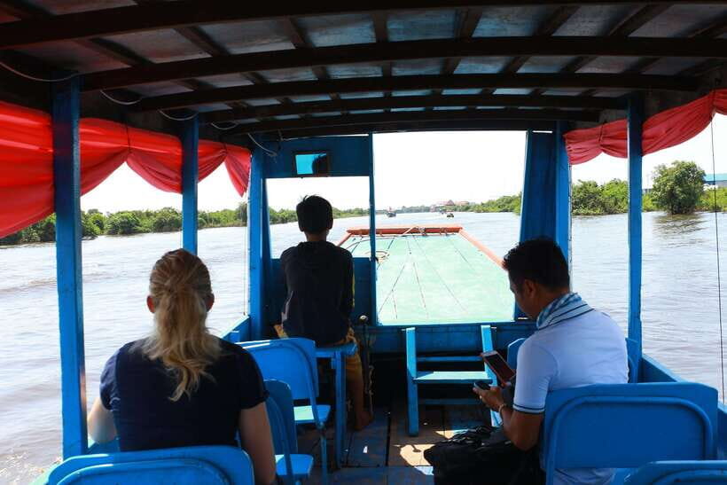 Exploring the Enchanting Kampong Phluk Floating Village - The Boat Ride and Village Walk: What You’ll Actually Be Looking At