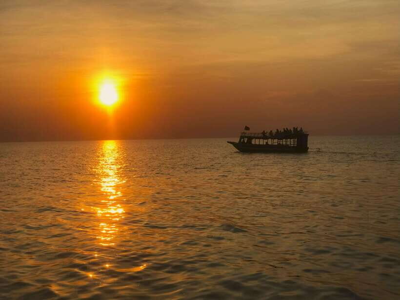 Exploring the Enchanting Kampong Phluk Floating Village - Practical Tips That Actually Help