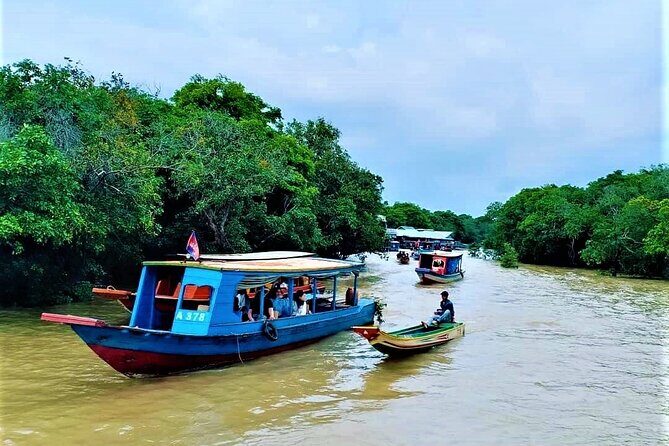 Floating Village-Mangrove Forest Private Tonle Sap Lake Boat Tour - Kampong Phluk floating village: where daily life happens on water