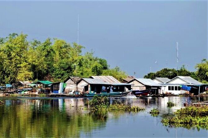 Floating Village-Mangrove Forest Private Tonle Sap Lake Boat Tour - Tonle Sap Lake stop: giant water, changing perspective